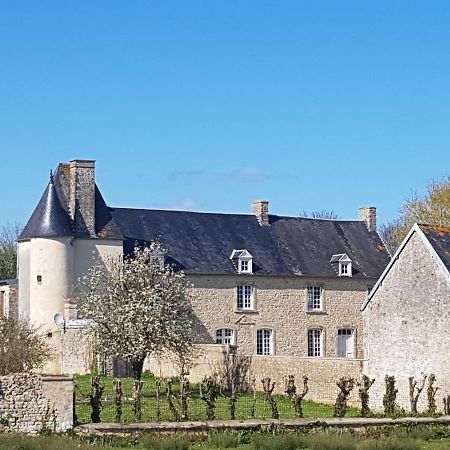 Manoir De Pierreville Audouville-la-Hubert ภายนอก รูปภาพ