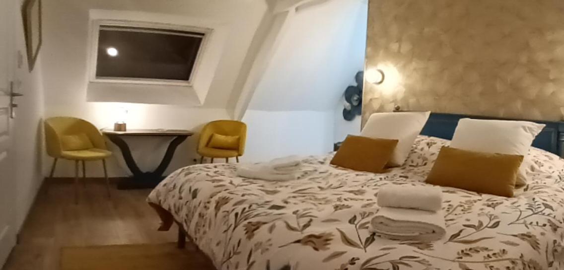 Manoir De Pierreville Audouville-la-Hubert ภายนอก รูปภาพ